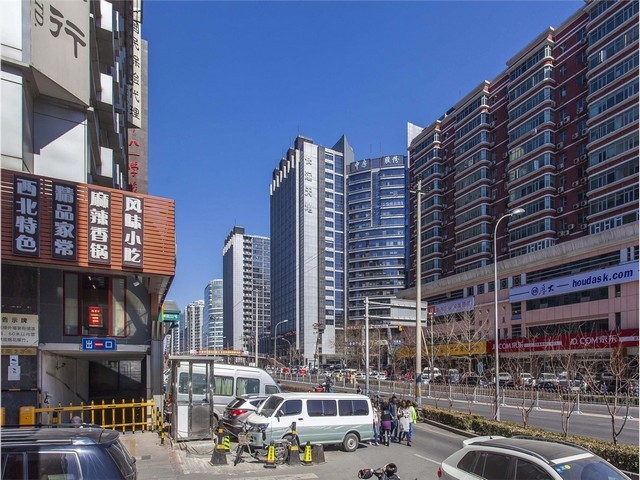 东城宝马7系改装车